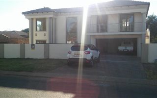4 Bedroom House in Doornpoort and surrounds