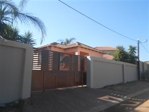 3 Bed House in Randburg Central