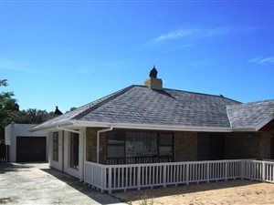 5 Bed House in Northcliff