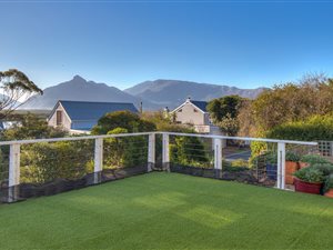 3 Bed House in Imhoffs Gift