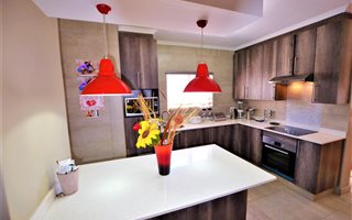 4 Bedroom Townhouse in Thatchfield
