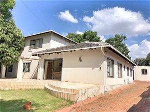 5 Bed House in Orchards