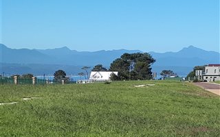 636 m² Land available in Robberg Ridge