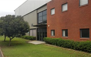 1400 m² Commercial space in Newlands West