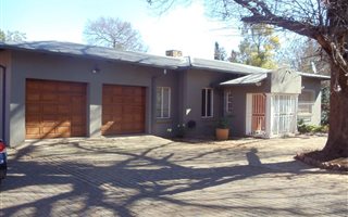 4 Bedroom House in Clubview