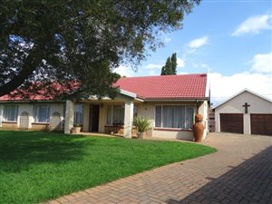 4 Bed House in Miederpark