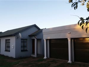 3 Bed House in Modder East