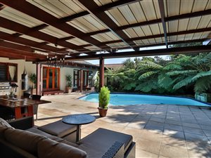 5 Bed House in Kirstenhof