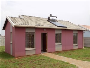 2 Bed House in De Deur