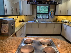 4 Bed House in Bothasig