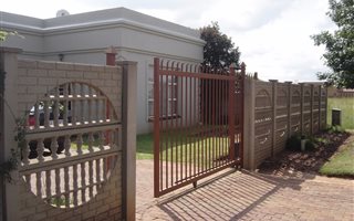 3 Bedroom House in Cultura Park