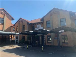 302 m² Office Space in Lynnwood