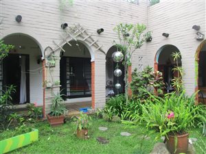 9 Bed House in Banners Rest