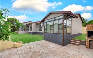 3 Bedroom House in Lindhaven