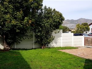 3 Bed House in Admirals Park