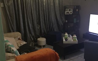 2 Bedroom Flat in Albemarle