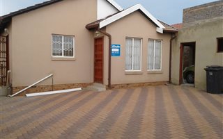 3 Bedroom House in Alveda