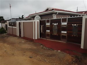 4 Bed House in Folweni
