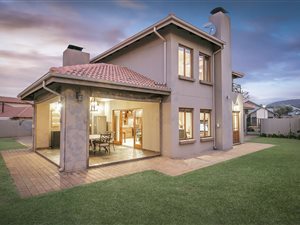 4 Bed House in Eldo Lakes Estate