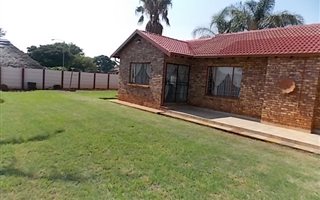 3 Bedroom House in Chantelle