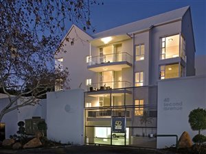 1 Bedroom Apartment in Parktown North