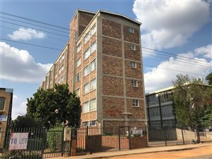 2 Bed Apartment in Pretoria North