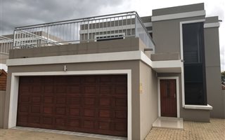 3 Bedroom Townhouse in Van Der Hoff Park