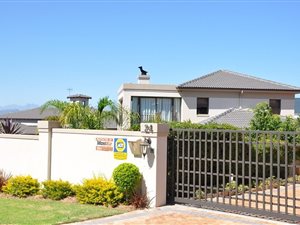 4 Bed House in Ridgeworth