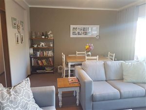 2 Bed Apartment in Paarl Central East