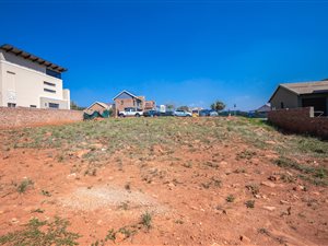 690 m² Land available in The Hills