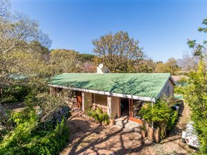 3 Bed House in Onder Papegaaiberg