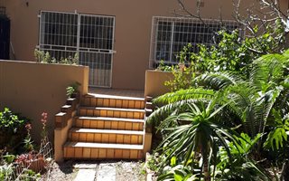 3 Bedroom House in Linden
