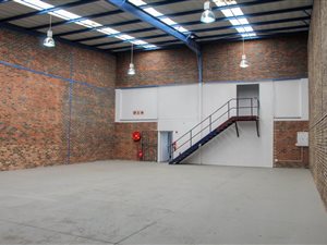 470 m² Industrial space in Eastgate