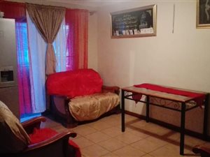 3 Bed House in Lentegeur