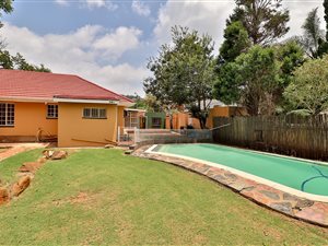 3 Bed House in Franklin Roosevelt Park