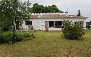 2.1 ha Farm in Walkers Fruit Farms