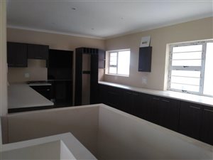 3 Bed House in Malabar