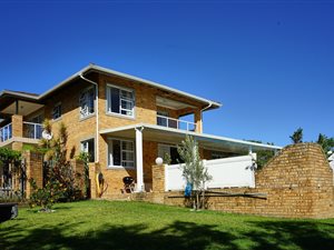 4 Bed House in Southbroom