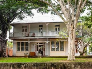 700 m² Commercial space in Glenwood