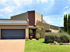 5 Bed House in The Ridge Estate