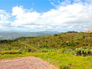 1057 m² Land available in Fernwood