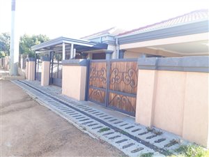 3 Bed House in Lethlabile
