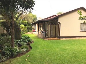 3 Bedroom House in Estera