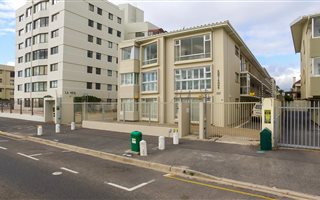 2 Bedroom Apartment in Strand North