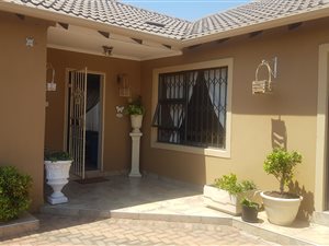 5 Bed House in Riverlea