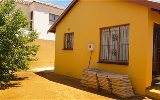 3 Bedroom House in Naturena