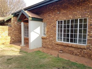 2 Bed Townhouse in Clubview