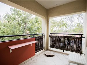 1 Bed Townhouse in Oukraal Estate