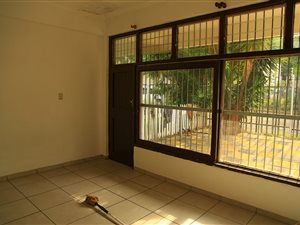 1105 m² Commercial space in Illovo Beach