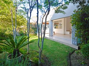 3 Bed House in Fourways Gardens